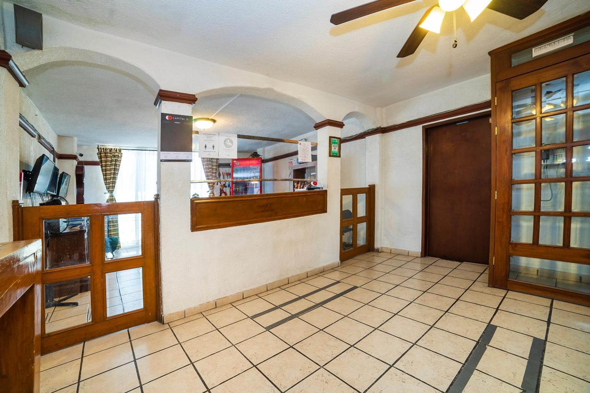 Capital O Hotel Casa Blanca 塞拉亚 外观 照片